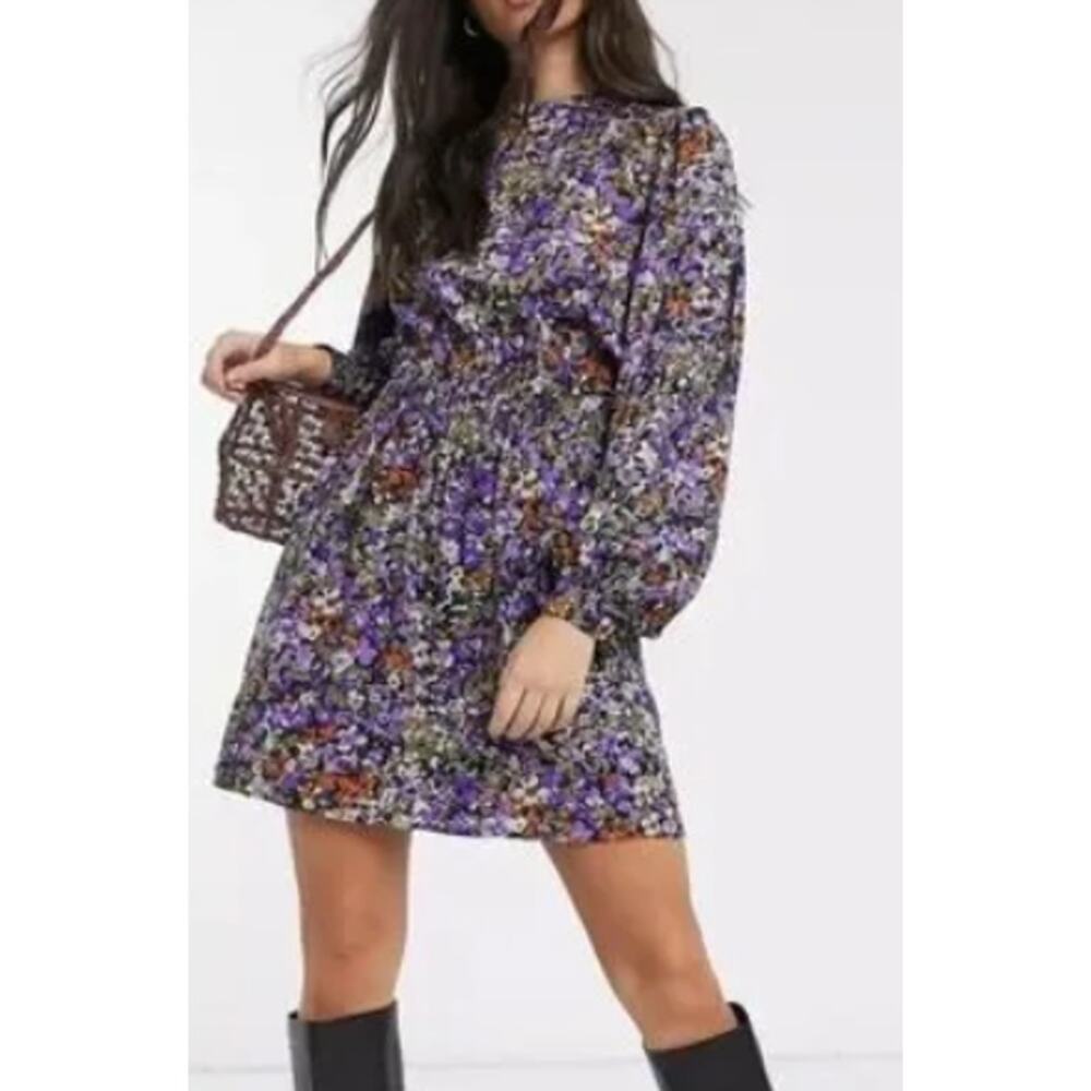 Stradivarius Ditzy Floral Smocked Waist Balloon Sleeve Dress sz M NWT